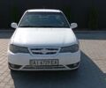 Белый Дэу Нексия, объемом двигателя 1.5 л и пробегом 240 тыс. км за 2000 $, фото 1 на Automoto.ua