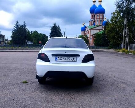 Белый Дэу Нексия, объемом двигателя 1.5 л и пробегом 240 тыс. км за 2000 $, фото 5 на Automoto.ua