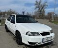 Белый Дэу Нексия, объемом двигателя 1.5 л и пробегом 210 тыс. км за 2400 $, фото 1 на Automoto.ua