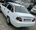 Дэу Нексия 2012 в Ивано-Франковске на Automoto.ua Белый Дэу Нексия, объемом двигателя 1.5 л и пробегом 300 тыс. км за 950 $, фото 3 на Automoto.ua