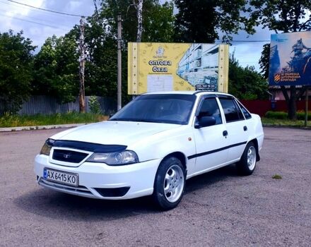 Белый Дэу Нексия, объемом двигателя 1.5 л и пробегом 240 тыс. км за 2000 $, фото 2 на Automoto.ua