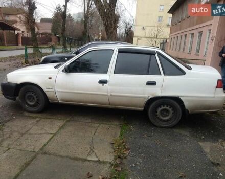Білий Деу Нексія, об'ємом двигуна 1.6 л та пробігом 145 тис. км за 1700 $, фото 1 на Automoto.ua