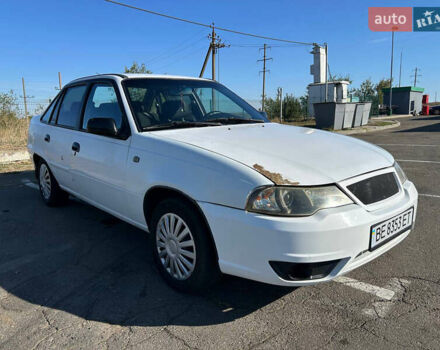 Белый Дэу Нексия, объемом двигателя 1.5 л и пробегом 155 тыс. км за 2300 $, фото 2 на Automoto.ua