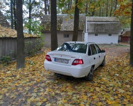 Белый Дэу Нексия, объемом двигателя 1.6 л и пробегом 1 тыс. км за 1700 $, фото 4 на Automoto.ua