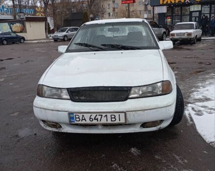 Белый Дэу Нексия, объемом двигателя 1.5 л и пробегом 280 тыс. км за 75000 $, фото 1 на Automoto.ua