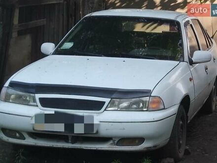 Деу Нексія 1996 у Славянске на Automoto.ua Білий Деу Нексія, об'ємом двигуна 1.5 л та пробігом 359 тис. км за 1300 $, фото 1 на Automoto.ua