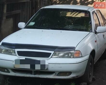 Белый Дэу Нексия, объемом двигателя 1.5 л и пробегом 359 тыс. км за 1300 $, фото 1 на Automoto.ua