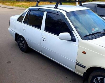 Белый Дэу Нексия, объемом двигателя 1.5 л и пробегом 100 тыс. км за 1300 $, фото 1 на Automoto.ua