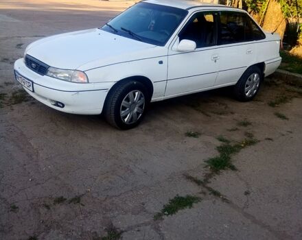 Белый Дэу Нексия, объемом двигателя 1.5 л и пробегом 365 тыс. км за 1100 $, фото 1 на Automoto.ua