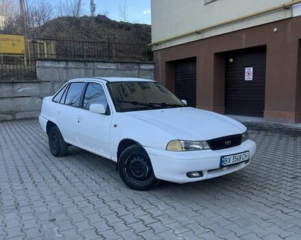 Белый Дэу Нексия, объемом двигателя 1.5 л и пробегом 212 тыс. км за 999 $, фото 1 на Automoto.ua
