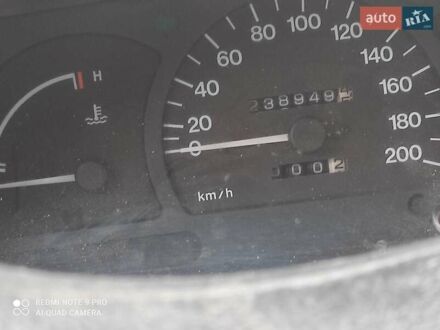 Дэу Нексия 2005 в Харькове на Automoto.ua Белый Дэу Нексия, объемом двигателя 1.5 л и пробегом 240 тыс. км за 1450 $, фото 1 на Automoto.ua