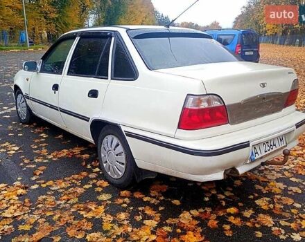 Белый Дэу Нексия, объемом двигателя 1.5 л и пробегом 325 тыс. км за 1500 $, фото 1 на Automoto.ua