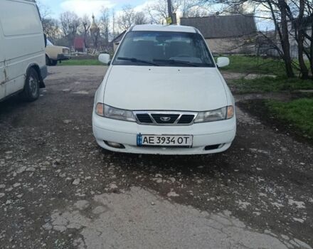 Белый Дэу Нексия, объемом двигателя 1.5 л и пробегом 177 тыс. км за 600 $, фото 1 на Automoto.ua