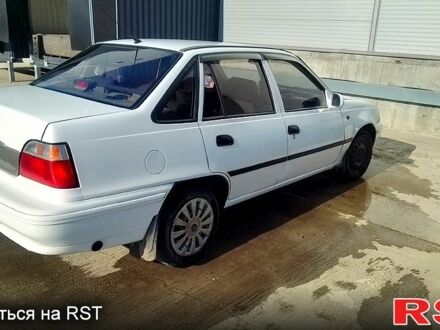 Дэу Нексия 2007 в Кропивницком (Кировограде) на Automoto.ua Белый Дэу Нексия, объемом двигателя 1.6 л и пробегом 243 тыс. км за 1800 $, фото 1 на Automoto.ua