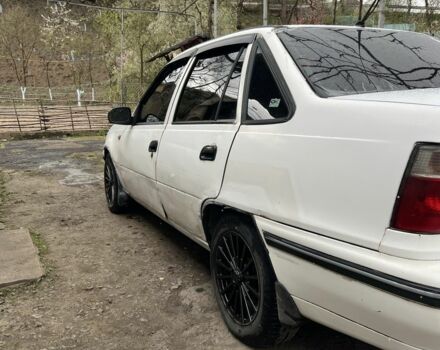 Белый Дэу Нексия, объемом двигателя 1.5 л и пробегом 200 тыс. км за 1000 $, фото 1 на Automoto.ua