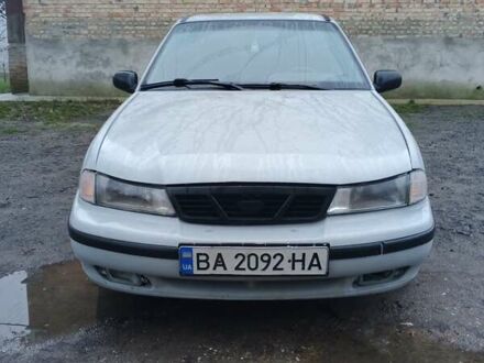 Белый Дэу Нексия, объемом двигателя 1.5 л и пробегом 340 тыс. км за 1350 $, фото 1 на Automoto.ua