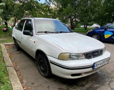 Белый Дэу Нексия, объемом двигателя 1.5 л и пробегом 150 тыс. км за 1500 $, фото 1 на Automoto.ua