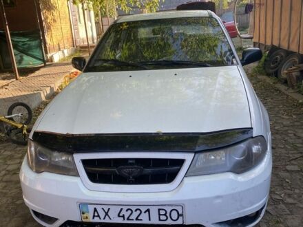 Белый Дэу Нексия, объемом двигателя 1.6 л и пробегом 400 тыс. км за 1335 $, фото 1 на Automoto.ua