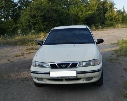 Белый Дэу Нексия, объемом двигателя 1.5 л и пробегом 270 тыс. км за 1500 $, фото 1 на Automoto.ua