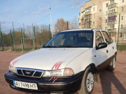 Деу Нексія 2008 у Коростене на Automoto.ua Білий Деу Нексія, об'ємом двигуна 1.5 л та пробігом 333 тис. км за 1300 $, фото 1 на Automoto.ua