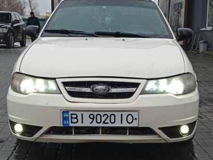 Белый Дэу Нексия, объемом двигателя 1.5 л и пробегом 111 тыс. км за 2200 $, фото 1 на Automoto.ua