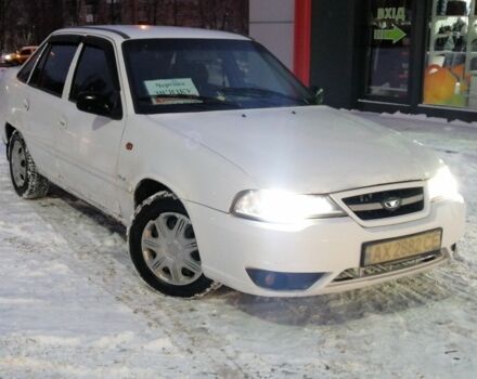 Белый Дэу Нексия, объемом двигателя 3.5 л и пробегом 210 тыс. км за 1307 $, фото 1 на Automoto.ua
