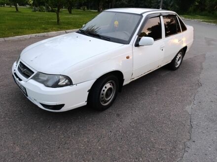 Дэу Нексия 2009 в Обухове на Automoto.ua Белый Дэу Нексия, объемом двигателя 1.5 л и пробегом 185 тыс. км за 1300 $, фото 1 на Automoto.ua