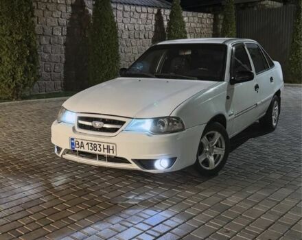 Белый Дэу Нексия, объемом двигателя 1.6 л и пробегом 298 тыс. км за 1650 $, фото 1 на Automoto.ua