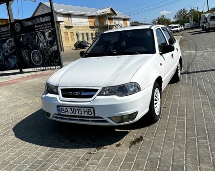 Белый Дэу Нексия, объемом двигателя 1.5 л и пробегом 132 тыс. км за 3000 $, фото 1 на Automoto.ua