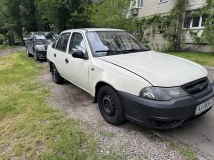 Білий Деу Нексія, об'ємом двигуна 1.5 л та пробігом 153 тис. км за 1500 $, фото 1 на Automoto.ua