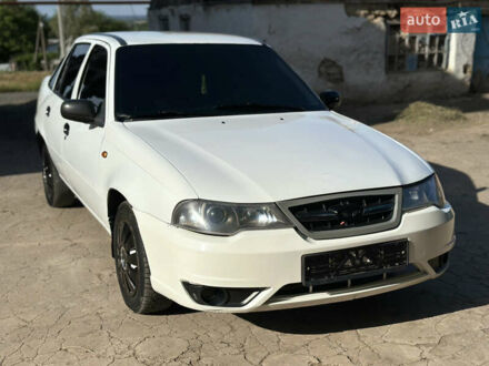 Дэу Нексия 2011 в Широком на Automoto.ua Белый Дэу Нексия, объемом двигателя 1.6 л и пробегом 165 тыс. км за 2250 $, фото 1 на Automoto.ua