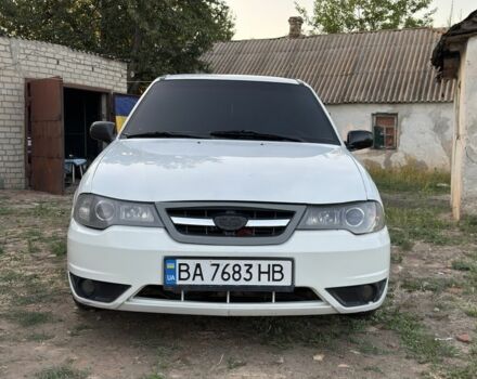 Белый Дэу Нексия, объемом двигателя 1.6 л и пробегом 170 тыс. км за 1700 $, фото 1 на Automoto.ua