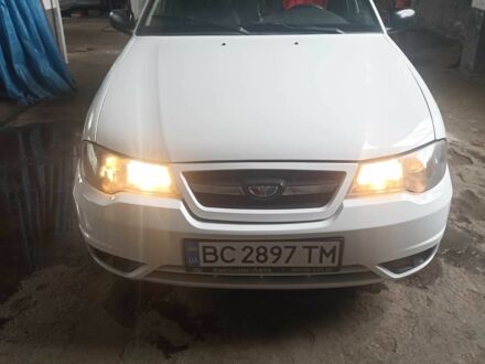 Деу Нексія 2011 у Дрогобичі на Automoto.ua Білий Деу Нексія, об'ємом двигуна 1.5 л та пробігом 206 тис. км за 2450 $, фото 1 на Automoto.ua