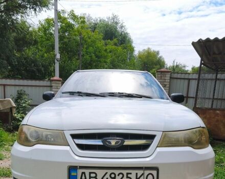 Белый Дэу Нексия, объемом двигателя 1.6 л и пробегом 170 тыс. км за 1600 $, фото 1 на Automoto.ua