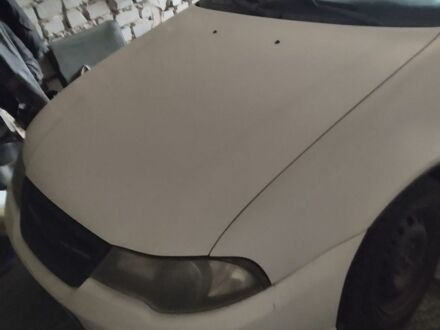 Білий Деу Нексія, об'ємом двигуна 1.49 л та пробігом 50 тис. км за 2800 $, фото 1 на Automoto.ua