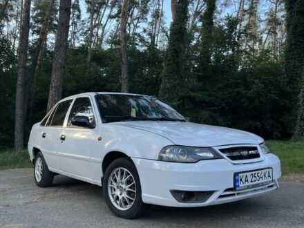 Белый Дэу Нексия, объемом двигателя 1.6 л и пробегом 179 тыс. км за 1600 $, фото 1 на Automoto.ua