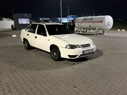 Білий Деу Нексія, об'ємом двигуна 1.5 л та пробігом 180 тис. км за 1950 $, фото 1 на Automoto.ua
