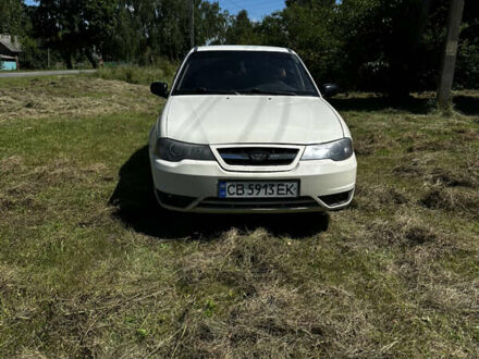 Дэу Нексия 2012 в Городне на Automoto.ua Белый Дэу Нексия, объемом двигателя 1.5 л и пробегом 193 тыс. км за 2500 $, фото 1 на Automoto.ua