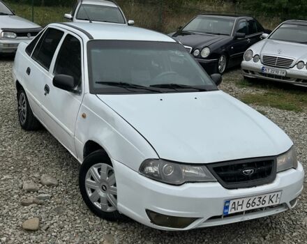 Белый Дэу Нексия, объемом двигателя 1.5 л и пробегом 300 тыс. км за 950 $, фото 1 на Automoto.ua
