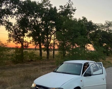 Білий Деу Нексія, об'ємом двигуна 1.6 л та пробігом 205 тис. км за 1500 $, фото 1 на Automoto.ua