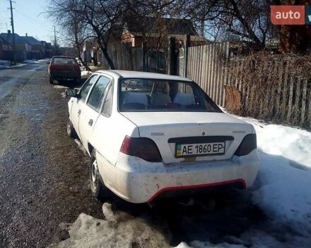 Белый Дэу Нексия, объемом двигателя 1.5 л и пробегом 450 тыс. км за 1600 $, фото 1 на Automoto.ua