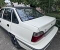 Бежевый Дэу Нексия, объемом двигателя 1.5 л и пробегом 233 тыс. км за 1450 $, фото 3 на Automoto.ua