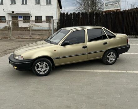 Бежевий Деу Нексія, об'ємом двигуна 1.5 л та пробігом 178 тис. км за 1500 $, фото 1 на Automoto.ua