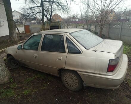 Бежевый Дэу Нексия, объемом двигателя 1.5 л и пробегом 317 тыс. км за 600 $, фото 6 на Automoto.ua