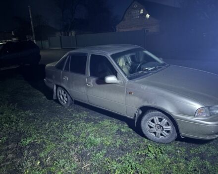 Бежевый Дэу Нексия, объемом двигателя 1.5 л и пробегом 498 тыс. км за 1420 $, фото 5 на Automoto.ua