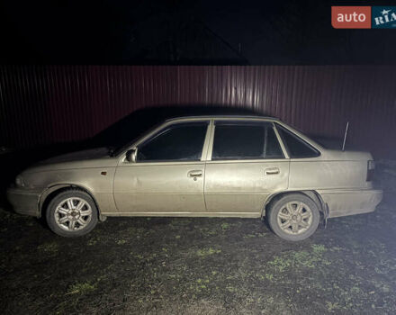 Бежевый Дэу Нексия, объемом двигателя 1.5 л и пробегом 498 тыс. км за 1417 $, фото 1 на Automoto.ua