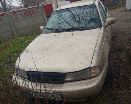 Бежевый Дэу Нексия, объемом двигателя 1.5 л и пробегом 317 тыс. км за 600 $, фото 2 на Automoto.ua