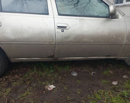 Бежевый Дэу Нексия, объемом двигателя 1.5 л и пробегом 317 тыс. км за 600 $, фото 3 на Automoto.ua