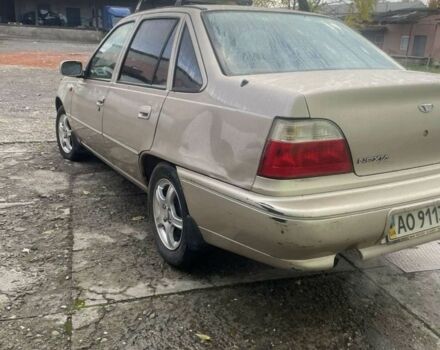 Бежевый Дэу Нексия, объемом двигателя 1.5 л и пробегом 250 тыс. км за 850 $, фото 2 на Automoto.ua