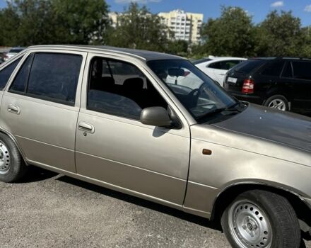 Бежевый Дэу Нексия, объемом двигателя 1.5 л и пробегом 280 тыс. км за 1000 $, фото 3 на Automoto.ua